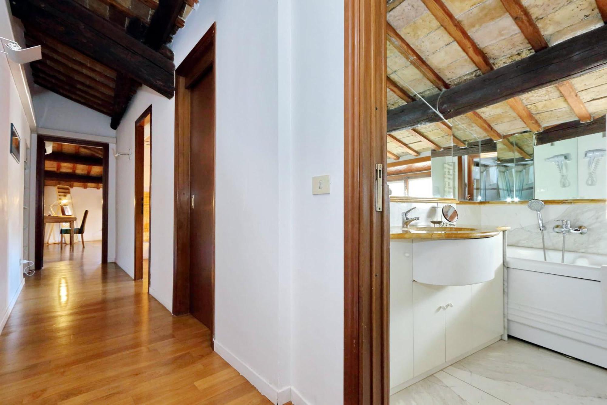 Piazza Mattei Elegant Apartment | Romeloft Εξωτερικό φωτογραφία