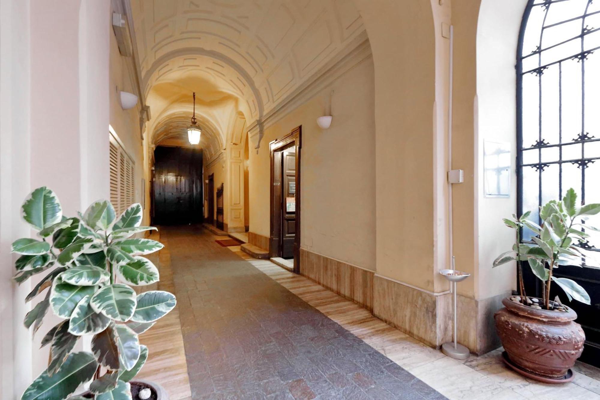Piazza Mattei Elegant Apartment | Romeloft Εξωτερικό φωτογραφία